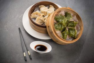 R2 Ravioli gamberi e maiale - alla piastra - 6 pezzi