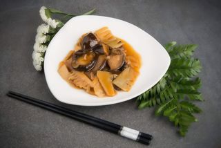 S57 Bambù e funghi saltati