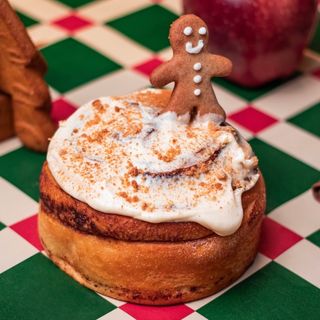 Gingerbread cinnamon roll
