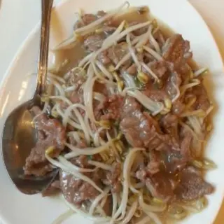 Manzo con Germogli di Soia