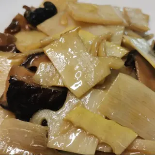 Stufato di Bambu e Funghi
