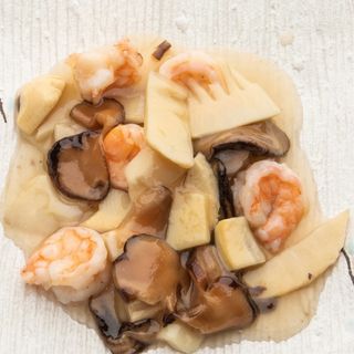 Gamberetti con Bambu e Funghi Cinesi