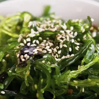 Wakame alghe giapponesi