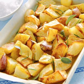 aggiunta di patate al forno