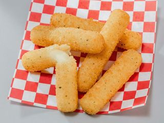 Crispy mozzarella sticks