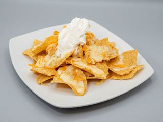 Cheddar nachos 