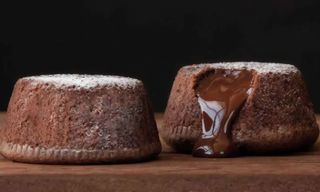 Soufflè al cioccolato nero