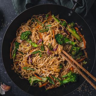 230. Spaghetti con verdure