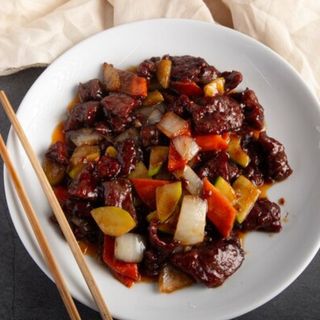 245. Vitello alla salsa di ostriche