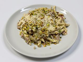 STROZZAPRETI AL PISTACCHIO