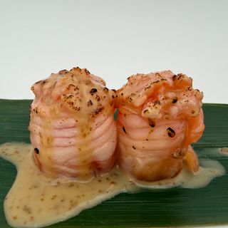 B8.. Bignè sake flambe - 2 pezzi