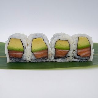 US8. salmone avocado classico  - 8 pezzi
