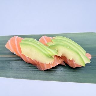N2s  salmone avocado 2pz