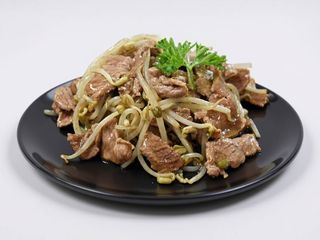 D10. Manzo e germogli di soia 