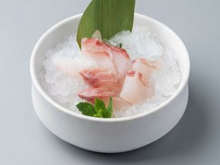 SA5  Sashimi pesce bianco - 6pezzi