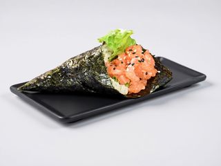 TE4  temaki spicy sake - 1 pezzo