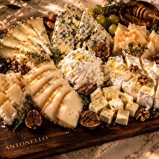 Degustazione formaggi tipici