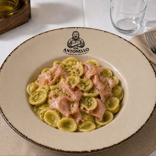 Orecchiette pesto di pistacchio e mortadella