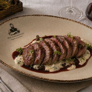 Manzo al vino rosso e gorgonzola