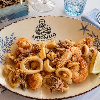 Frittura di totani seppie e gamberetti