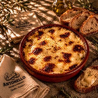 Cacio in terrina speck e tartufo