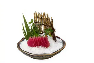 138 Sashimi tonno