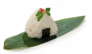 59 Maguro onigiri