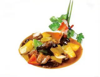 183. Manzo con ananas