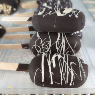 Mini stecco gelato Fiordilatte (copertura cioccolato fondente)