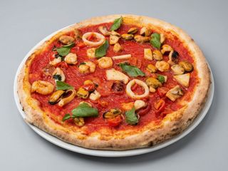 Pizza pescatora