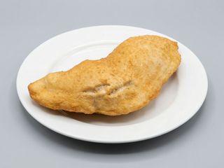 Pizza fritta napoletana