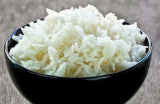 044 Riso bianco al vapore