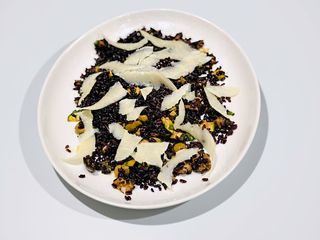 Riso venere con verdure grigliate