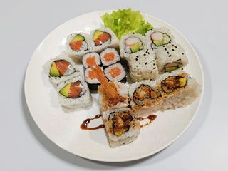 49. Sushi box 4 - 16 pezzi