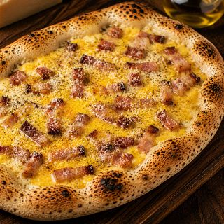 Pinsa romana biancha la carbonara