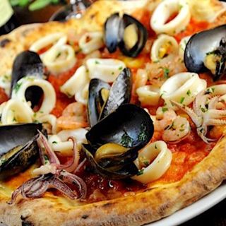 Pizza ai frutti di mare