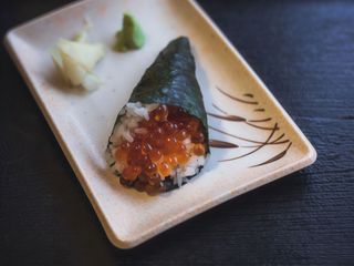 Temaki Ikura