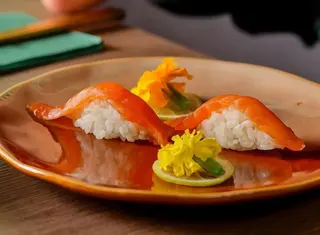 52. Nighiri salmone