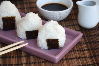 170. Onigiri black sake