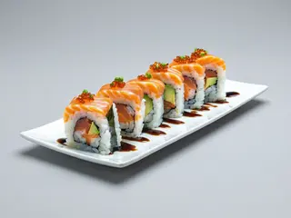 Uramaki salmon out