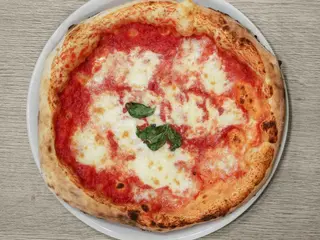 Margherita con mozzarella di Bufala