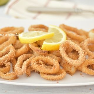 Anelli Totani Fritti con Maionese al Basilico