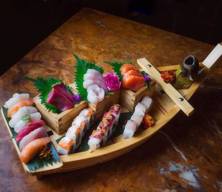 Uramaki crudo maxi selection - 30 pezzi