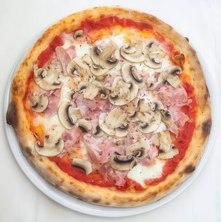 Prosciutto e funghi