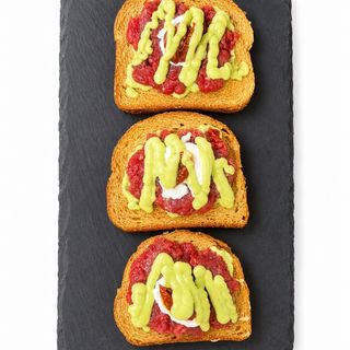 AVO-TOAST TARTARE
