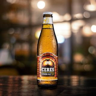 BR040 - Ceres Strong 330ml