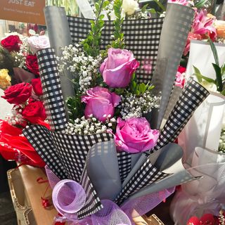 Bouquet of Pink roses composition.