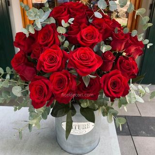 21 red roses with Ceramic vase.