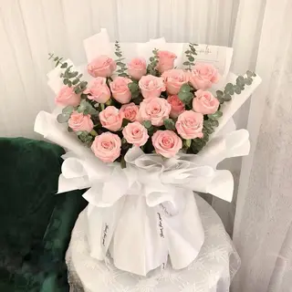 mazzo di  rose rosa