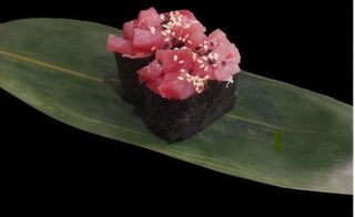 056. Tartar maguro - 2 pezzi